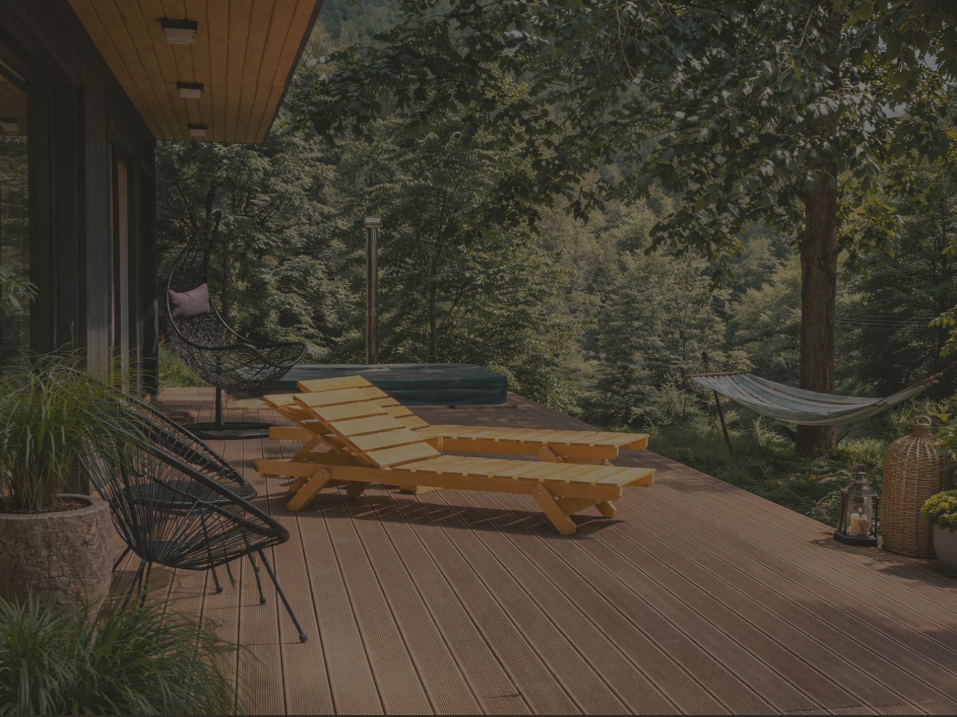 Terrasse en bois naturel, un espace de détente au cœur de la nature.